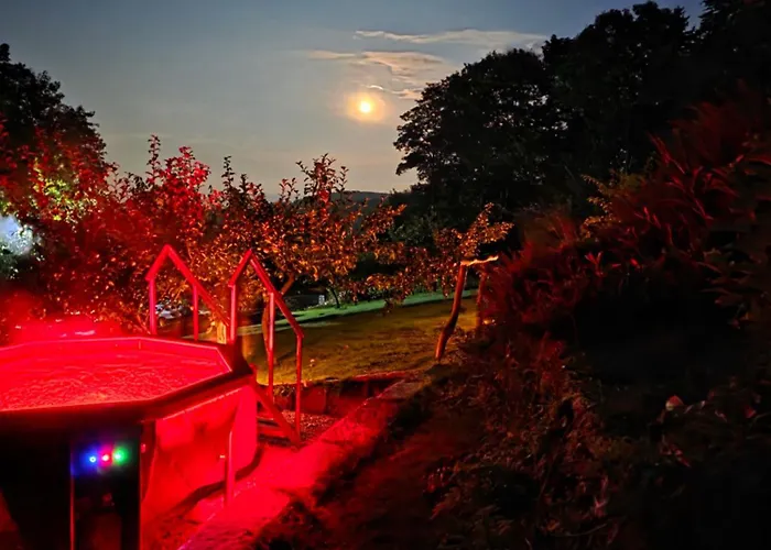 Gazdowka Sniadania Wanna Termalna 홈스테이